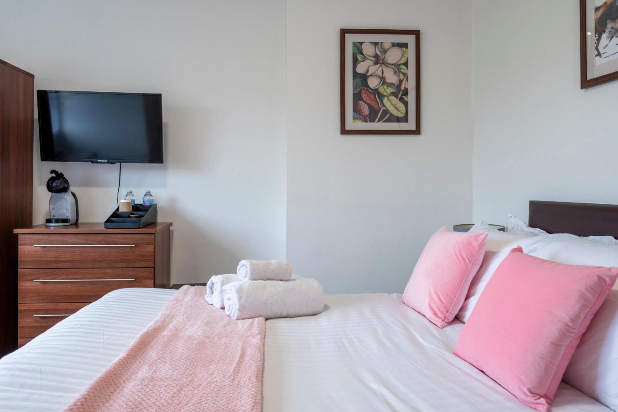 Adorable, Comfy Flat Walk Paddington/elizabeth Stn Apartamento Londres
