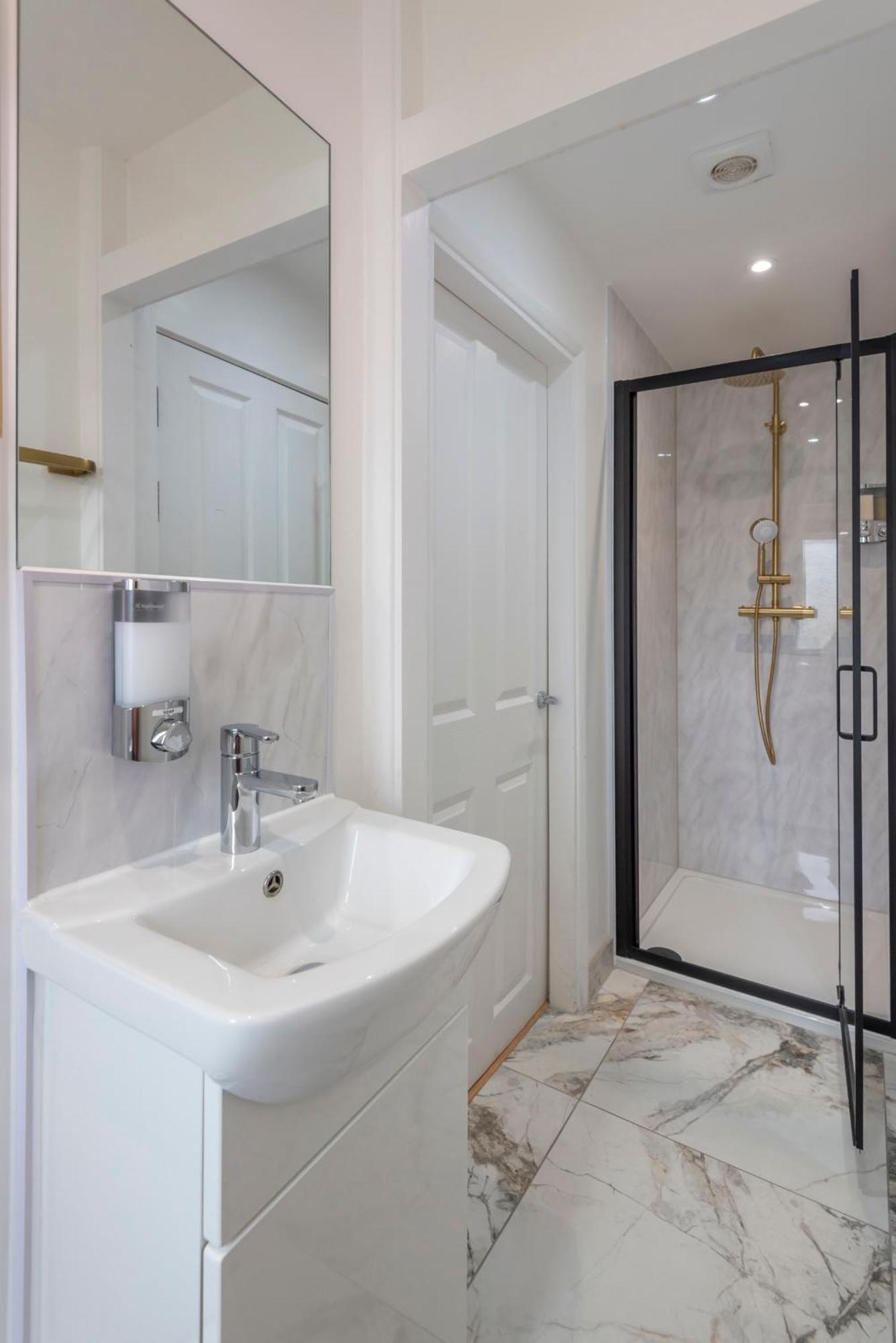 Adorable, Comfy Flat Walk Paddington/elizabeth Stn Apartamento